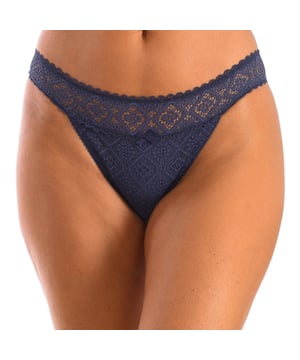 Bikini bottom made of beautiful and sensual lace combined with tulle.
 Matching interior lining.
 A comfortable and feminine garment ideal for women's everyday life.
 Innovation, the quality of its raw materials and the constant evolution of its product have marked the trajectory of Selene, consolidating a leading company in women's underwear.
 Composition: 85% Polyamide, 15% Elastane.
 Care:
Handwash.
 Temp. maximum 30º.
 Do not iron.
 Do not use bleach.
 Do not use dryer.
 Do not dry clean.