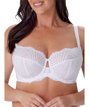 Berlei Sublime Lace Side Support Bra. With constructed cups with a side support to maximise forward projection and lift. Adjustable straps and stretch lace for the perfect fit. This product is made with sustainable materials such as Tencel Lyocell fibres from sustainable forests. Product is recommended hand wash only.