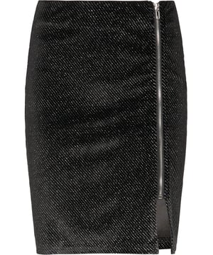 geen voering/geen voering, geen vulling  Glitter schatje! Deze fluwelen kokerrok is 's nachts door myMo ontworpen en zal van jou een feestkoningin maken. Het zachte fluwelen materiaal is all-over bedrukt met glitterstippen en tovert je hele garderobe om in outfits die geschikt zijn voor de avond. Dankzij het elastaangehalte is de rok zeer comfortabel en sluit hij perfect aan op het figuur. De decoratieve ritssluiting aan de voorzijde creëert een split in de rok en zorgt tegelijkertijd voor een trendy finishing touch.  Rock