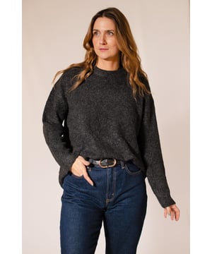 Designed in a boucl√© knit fabric, this dark grey jumper is a cosy autumn staple. We love it best worn with flared trousers and chunky boots, but it looks just as good with a midi skirt too.

Super Soft Boucle Knit
38% Polyamide 35% Polyester 19% Acrylic 6% Wool 2% Elastane
Crew Neck
26" Shoulder to Hem
Long Sleeve

Fit: Relaxed/Oversize

These are end of line ex New Look and may not be in original packaging