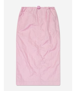 Dream big and feel fab with this girls pink woven skirt from AY by Ayla. The stylish and dramatic piece offers a light weight designed to look good with every move. Dance, jump and twirl with effect thanks to an on-trend aesthetic straight out of a music video. Pair with the label's sleeveless knit top for a cool and chic look. Elasticated Toggle Waistband 2 Side Pockets