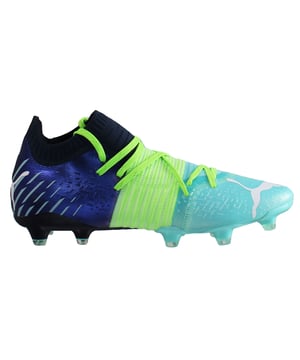 Tome el campo con estos zapatos de fútbol únicos.
Combinan características inmejorables como la banda de compresión de FuzionFit de Puma, materiales de peso ultraligero, una parte superior texturizada para un mejor control de la pelota y la suela de salida del sistema de movimiento dinámico para crear las condiciones ideales para una mayor libertad de movimiento y para mantenerlo en movimiento.