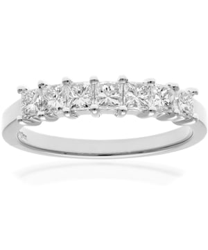18K (750) geel goud: 3,1 gram; # Diamant: 0,75 ct