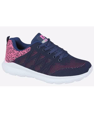 Perfectly crafted with a breathable light wight upper, full lace closure and memory foam cushioned to give the upmost in comfort and performance for your workouts and everyday wear.- Flyknit/Textile
- Lightweight Phylon Sole
- Lace up closure
- Padded heel and ankle collar
- Heel pull tab for easy on / off wear
- Memory foam footbed
- Durable outsole