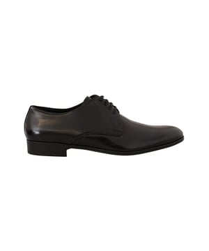 Modelo: Zapatos Derby.
  Color: Negro.
  Material: 100% cuero.
  Suela de cuero.
  Detalles del logotipo.
  Fabricado en Italia.