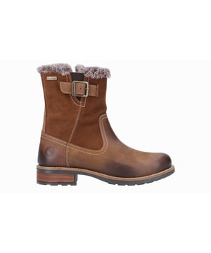 Kemerton is jouw motorlaars met een klassieke twist. Met waterdichte suède en leren bovenkanten om je voeten droog te houden in het winterweer. Dankzij luxe nepbontdetails die ook de laars voeren, blijven je voeten het hele seizoen warm.