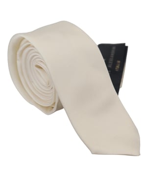 <ul>
  <li>Pajarita exclusiva 100% autentica de DANIELE ALESSANDRINI</li>
  <li>A estrenar con etiquetas</li>
  <li>Hecho de seda lujosa</li>
  <li>Correa para el cuello de longitud ajustable</li>
  <li>Color blanquecino</li>
  <li>Forma parte de la exclusiva coleccion DANIELE ALESSANDRINI</li>
  <li>Fabricado en Ita</li>
</ul>
