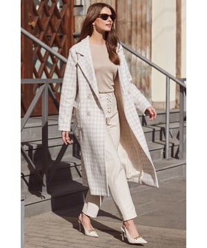 REASONS TO BUY:

Now you're ready
Wear-forever dogtooth check
Chic double-breasted fit
Oversized lapels, patch pockets - all the outfit-elevating details
Stylish longline hem to keep you super cosy
We love it with wide-leg trousers and a fine knit