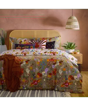 Inspired by Dia de los muertos, or ‘Day of the Dead’, the La Vida duvet cover features hand-drawn symbols of bright marigolds, dancing skeletons, and flaming hearts bursting off a tranquil sage base. This duvet cover set offers an off-white reverse to brighten your bedroom all year round; it truly is a celebration of life!