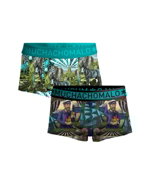 Die Boxershorts/Unterhosen von Muchachomalo sitzen wie angegossen und sind aus hochwertiger Baumwolle gefertigt. Ein weicher, elastischer Bund mit Logo aus Mikrofaserstoff sorgt für zusätzlichen Komfort.  Spezifikationen • 2 Stück • Normale Passform • Flache Nähte für zusätzlichen Komfort • Weicher Bund mit Muchachomalo-Logo  Wartung • Bei 30 Grad waschen • Nicht im Trockner trocknen • Bei mittlerer Hitze bügeln (2 Punkte)  Warum Muchachomalo? Muchachomalo arbeitet nur mit Fabriken zusammen, die BSCI- und OEKO-TEX-zertifiziert sind. Ziel dieser Fabriken ist es, die Arbeitsbedingungen kontinuierlich zu verbessern. Sie kämpfen für das Recht, eine Gewerkschaft zu gründen, für sichere Arbeitsbedingungen und sind gegen Zwangs- und Kinderarbeit. Sie ermöglichen es Verbrauchern und Unternehmen außerdem, verantwortungsvolle Entscheidungen zu treffen, die unseren Planeten für zukünftige Generationen schützen.