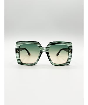 Oversized Square Frame in Multi Print
Frame Colour: Green Face and Tortoiseshell Arms
Lens Colour: Graded Green
Material: PC Lens PC Frame
One Size
SKU: SG2400517
UV 400 PROTECTION IN ACCORDANCE WITH 89/686/EEC BS EN ISO 123-1:2013
FDA Approved