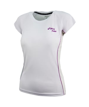 This short sleeve top is designed to keep your body comfortable, and your mind focused during training. It also features a side slit design to help improve breathability and drying functions that help you keep dry and comfortable. Lastly, this garment is formed with recycled materials to support more sustainable manufacturing.