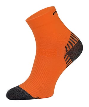 Comodo 1 Pack Calcetines Compresión RunningComodo ha estado proporcionando calcetines de alta calidad para hombres y mujeres desde 1996. Venden una gama de calcetines para senderismo, ciclismo, caza, esquí y otros eventos al aire libre.Estos calcetines de correr están hechos de tecnología de compresión elástica súper fuerte para aumentar el oxígeno, y la entrega a los músculos.Estos calcetines ayudan a reducir el dolor en la parte inferior de las piernas para ayudar a evitar lesiones.Estos calcetines son adecuados tanto para hombres y mujeres, en tamaños 3-11 Reino Unido. Se pueden lavar a máquina a 30 ºC. Están fabricados con un 80% de microfibra de poliamida, un 10% de polipropileno y un 10% de elastano. Extra Product Details - Sizes 3-11 UK - 1 Pair - Running socks - Compression Socks - Machine Washable