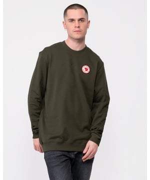 1960 Logo Badge Sweater M
Comfortable sweater made from 100% organic cotton with a round neckline and classic woven 1960 logo badge on the chest. Flat-locked seams with a ribbed collar, cuffs and hem. Inspired by best-selling Vardag Sweater, this is bound to become a popular everyday favourite.



Regular Fit
Sweater made from 100% organic cotton.
Round, ribbed neckline and flat-locked seams.
Ribbed cuffs and hem.
1960 logo badge on the chest.
Packable
Organic, PFC-Free
100% cotton



&nbsp;


40�C mild process
do not dry clean
do not tumble dry
do not bleach
iron 2 dots - Max 150�C
wash with similar colors



87163

&nbsp;