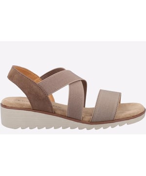Open toe slip on leather sandals from UK label, Fleet & Foster. Freesia features a memory foam footbed with cushioning and a slight heel.
- Slip on sandal- Memory foam insole for extra comfort- Leather upper