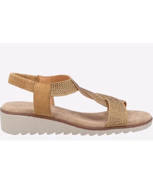 Open toe slip on leather sandals from UK label, Fleet & Foster. Hyacinth features a memory foam footbed with cushioning and a slight heel.
- Slip on sandal- Memory foam insole for extra comfort- Leather upper