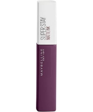 Find your ideal lipstick with this longlasting lipstick SuperStay Matte Ink features a distinct arrow applicator for precise application. This matte lipstick is non drying so feels comfortable to wear all day even on dry lips. This kiss proof lipstick glides onto lips with liquid precision giving you the red or nude lipstick you've always wanted.