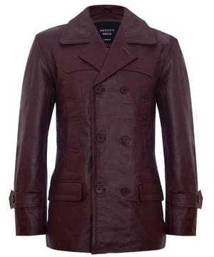 Inspirada en el diseño clásico del abrigo Pea, esta prenda está bellamente confeccionada en el cuero Nappa más suave para brindar un giro alternativo a un estilo icónico. Esta chaqueta tiene un acabado cruzado y tiene un cierre de cuatro botones. Para mayor comodidad, hay dos bolsillos para calentar las manos en ángulo en la cintura, además de dos bolsillos con solapa en la cadera. En la parte trasera de la chaqueta hay un cinturón ajustable para brindar un ajuste más personalizado. Esta chaqueta es un clásico poderoso y atemporal que será un elemento básico en su guardarropa durante los próximos años.