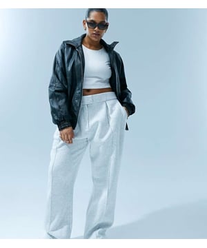 Curve & Plus Size by ASOS Curve Can't go wrong in sweats Stretch-back waistband Side pockets Pintuck details Wide legSold By: Asos