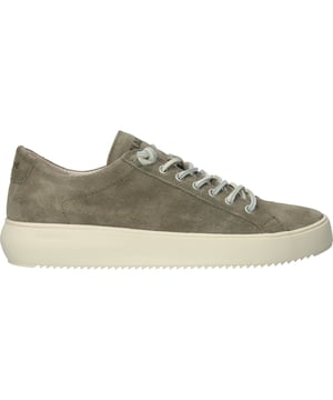 De Blackstone Morgan low is een ongevoerde minimalistische sneaker, gemaakt van soepel suéde. De combinatie van het zachte materiaal, de soepele zool en de katoenen veters maakt het de perfecte schoen voor elke gelegenheid.