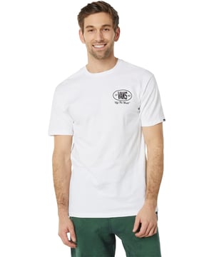 Vans classic fit short sleeve t shirt with large, printed graphics to the back. Comes complete with a ribbed crew neckline and loose short sleeves.