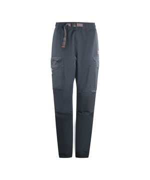 Parajumper Rescue Zula Schwarze Hose. Schwarze Parajumper-Hose. Markenlogo vorne links am Oberschenkel. Elastische Bundchen und Taille, 2 Seitentaschen. Normale Passform, fallt der Grosse entsprechend aus, Gesasstasche, 100 % Polyester. Stilcode: Rescue Zula 541