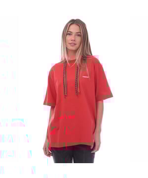 Ambrush Multicord T- Shirt in red.- Crew neck.- Short sleeves.- Ambush logo embroidered to the chest and the brand's iconic draw cords at the neckline.- Elasticated trims.- Straight hemline.- Relaxed fit.- 100% Cotton.- Ref.: BWAA0290012502