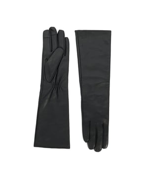 Embrace elegance this winter with Impressive. Crafted from the finest leather, these gloves feature sophisticated ruched details at the inner wrist, ensuring you stay chic and warm throughout the season. The extended length offers additional coverage, making them as practical as they are stylish.