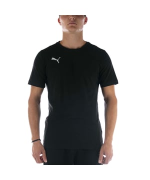 Especificaciones: Camiseta de cuello redondo confeccionada en algodón con logo de Puma bordado en el pecho Uso: Tiempo libre Calce: Regular La modelo lleva una talla: M Altura de la modelo: 180cm