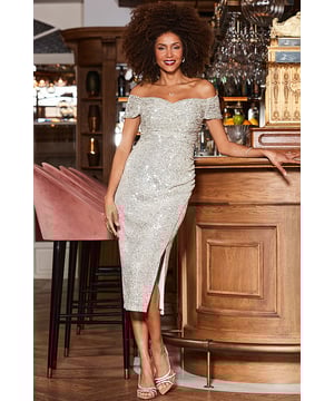 She's a showstopper
Shimmering head-to-toe with gold sequins
Framed by an elegantly sexy sweetheart Bardot neckline
Split hem dials up the drama
Under-bust seam, ruched detail - it's designed to flatter
It has to be gold accessories