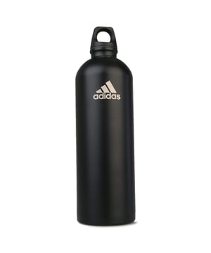 adidas Steel Water Bottle 0.75L in black silver.<BR>- Injection molded (A&G).<BR>- BPA-free.<BR>- Screw top.<BR>- Volume: 750 mL.<BR>- Dishwasher-safe (max 60° C).<BR>- 100% metal injection-moulded.<BR>- Ref: FK8854