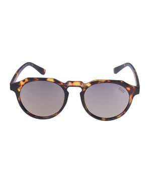Must Have unisex sunglasses with a round design and polycarbonate frame, combining durability and lightness for comfortable and modern use.

 Equipped with UV 400 protection polarized lenses, they block 100% of UVA and UVB rays, offering clear vision and reducing glare in bright environments.

 The round shape provides a classic and elegant touch, ideal to complement any style.

 The Must Have logo is engraved on the temples and one of the lenses, adding a distinctive detail of authenticity.

 They come with a soft cleaning cloth and a cloth case to protect them and keep them in good condition when not in use.
 Measures: Lens height: 48 mm, Lens width: 53 mm, Bridge: 15 mm, Temples: 140 mm
 Composition: Polycarbonate
 Care:
- Wash only with water or, if necessary, a mild soap.
 - Dry with a soft cloth to avoid scratches.
 - Avoid contact with harsh surfaces or abrasive liquids.
