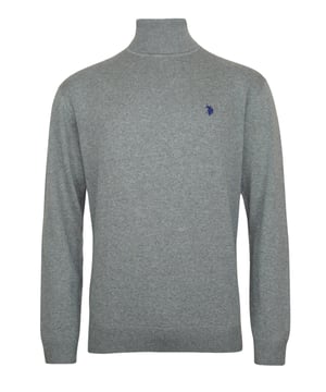 Een mooie fijn gebreide trui voor heren van het merk U.S. Polo ASSN. Aangenaam om te dragen, comfortabel en sportief gesneden tegelijk. Kan met veel kledingstukken worden gecombineerd. Hoogwaardige materialen en nauwkeurige afwerking kenmerken de mode van U.S. Polo ASSN.