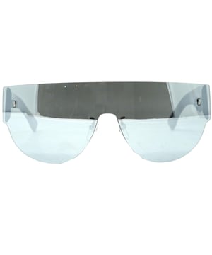 Dsquared2 Icon D2 0002 CCP White Sunglasses. You'll love the stylish protection of these Dsquared2 aviator sunglasses. Crafted with a luxurious White frame, they'll keep your eyes safe while amplifying your style. Make a statement with every wear!. D2 D20002 CCP Aviator Sunglasses, Lens Width = 99mm, Nose Bridge Width = 00mm, Arm Length = 120mm. Sunglasses, Sunglasses Case, Cleaning Cloth and Care Instructions all Included. 100% Protection Against UVA & UVB Sunlight and Conform to British Standard EN 1836:2005. D2 Dark Silver Sunglass