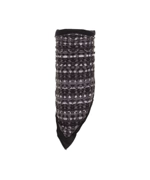 Bandana Buff.
Complemento ideal para proteger el cuello y la cara.
Diseño ligero y versátil.
La versión más ligera, ideal para tiempo suave.
Forro polar.
 Medidas: 23 x 51 cm.
 Composición: 96% Poliéster, 4% Elastano
 Cuidados:
Lavar a mano
