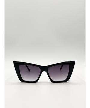 Frame Colour: Black
Lens Colour: Black
Frame Material: Plastic
One Size
FDA Approved
UV 400 PROTECTION IN ACCORDANCE WITH 89/686/EEC BS EN ISO 123-1:2013
SKU: SG2320502