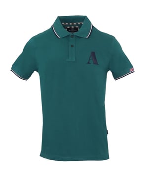 Polo Aquascutum A Logo Verde. Polo Aquascutum A Logo Verde. Logotipo de marca A, mangas cortas. Ajuste elástico 95% algodón 5% elastano. Ajuste regular, se ajusta a la talla real. QMP010 32