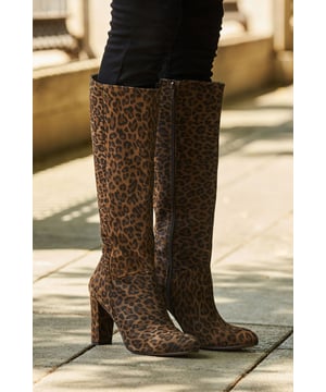 They're a knockout
Leopard print is always a good idea
Crafted from the softest suede
Chic almond toe, comfy block heel
Tuck in skinnies and add a chunky jumper
Go bold and clash with a printed midi dress