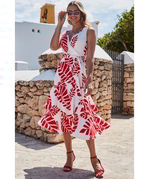 Introducing the one-piece wonder you'll be wearing all summer
Nothing flatters like a wrap dress
It's bra friendly
Dreamy tiered midi hem
Splashed with a mood-boosting palm print
Take it from day to night by switching sandals for heels