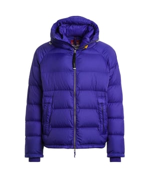 Lila Jacke von Parajumpers, zwei Reisverschlusstaschen vorne, PJS-Aufnaher am linken armel, Jacke aus 100 % Daunen, elastischer Bund und armel