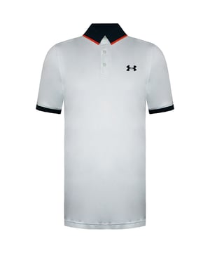 El Polo Pique Pique Pique Playoffs 2.0 de Under Armoff es una prenda clásica y versátil diseñada para proporcionar estilo y rendimiento. Este polo combina elementos de diseño atemporales con características innovadoras, lo que lo convierte en una elección confiable para varias ocasiones.

Hecho a partir de tela piqué de alta calidad, este polo ofrece una sensación duradera pero suave y cómoda contra la piel. La tela es transpirable y es de escaparidad de humedad, lo que permite un excelente flujo de aire y lo mantiene seco y cómodo a lo largo de sus actividades.

Con un collar de polo clásico y un tapete de tres botones, esta camisa ofrece un aspecto atemporal y sofisticado adecuado para entornos casuales y semiformales. El ajuste regular proporciona una silueta cómoda y relajada, lo que permite un fácil movimiento y un rango de movimiento completo.

La tela también está equipada con protección solar UPF 30+, lo que ayuda a proteger su piel de los dañinos rayos UV durante las actividades al aire libre.

El Polo Pique Piqué de Playoff 2.0 para hombres está diseñada para ser versátil y funcional. Se puede vestir sin esfuerzo con caques o vestidos con jeans o pantalones cortos, lo que lo hace adecuado para varias ocasiones, desde el campo de golf hasta las reuniones sociales.

Elija el polo piqué para hombres de Under Armoff 2.0 para su estilo clásico, ajuste cómodo y rendimiento confiable. Ya sea que esté jugando una ronda de golf, dirigiéndose a la oficina o disfrutando del tiempo de ocio, este polo ofrece una opción atemporal y versátil que lo mantendrá luciendo y sentirse mejor. Eleve su estilo con este polo confiable de Under Armour.