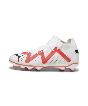 Kleur: Wit WIT/PUMA ZWART/FIRE ORCHID Bovenwerk: Stof Binnenkant: Stof, Synthetisch materiaal Zool: Synthetisch materiaal, met studs Sluiting: Veters Pasvorm: Regelmatig gebruik: Voetbal