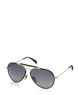 100% Metal; Gafas de sol David Beckham; Modelo: DB 7003/S J5G619O; Forma: Piloto; Color de la montura: Dorado/Negro; Color de las lentes: Gris; Nivel de tinte: Categoría 2 (medio), Protección UV; Dimensiones (mm): 61 - 13 - 140; Detalles del logo de David Beckham; La funda puede variar según el modelo; Los colores (en las imágenes) pueden diferir un poco; -----------------------------------; Información general de uso y seguridad: Las gafas de sol, dependiendo del modelo, no son igualmente adecuadas para todos los tipos de condiciones de iluminación y/o actividades (incluyendo usos en el tráfico vial entre otros) y pueden no estar permitidas en algunos casos. Mantente informado en este sentido, evalúa el uso apropiado en consecuencia y actúa de manera responsable; Ciertas lentes de color (azul, rojo, rosa, púrpura, amarillo, naranja, etc.) pueden distorsionar las percepciones de las luces de tráfico y/o de freno, etc. en un grado superior a la media; Monturas y/o varillas (más grandes) pueden distorsionar la vista del entorno y deben ser utilizadas con precaución, pudiendo no estar permitidas para el tráfico vial entre otras actividades; NO adecuadas para condiciones de poca luz y mala visibilidad (crepúsculo, noche, etc.); NO para observar directamente el sol o las observaciones de eclipses solares; NO para protección contra luces artificiales (solarium, por ejemplo); NO para seguridad en trabajos mecánicos y/o usos contra impactos mecánicos; NO usar cuando estén defectuosas o dañadas (lentes, filtros, monturas…); Modelos con elementos puntiagudos (y/o relativamente salientes) deben ser utilizados solo con precaución y a una distancia segura del respectivo entorno, incluyendo a otras personas; La selección del modelo (incluyendo su categoría/nivel de tinte) debe depender de las condiciones de iluminación y la actividad; Para información adicional, consulta cualquier documento/papel que venga con las gafas, así como otras fuentes apropiadas.