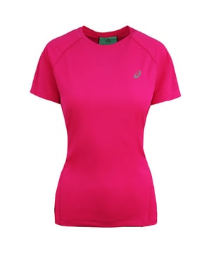 Constructed with a comfortable knit fabric, this short sleeve top is functional for various running workout regimens. The shirt's material is also practical for managing moisture and helping you keep dry during your training. It's also constructed with recycled materials to support a more sustainable design approach.