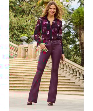 No one does denim like usKick flare cut makes your legs look so longLuxurious wine hueCoated finish for a sexy lookAdd a nice top and heels for going outLayer up with chunky knits and bootsInside leg to fit: Short 29" | Regular 31" | Long 33"