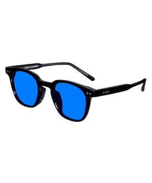Marco TR90 de alta calidad; TR90 está fabricado con tecnología suiza para ser lentes polarizadas TAC multicapa súper flexibles, duraderas y livianas; Elimina el 100% de la luz azul dañina y el resplandor UVA/UVB; Patillas de acetato ligero; Bisagras estándar de acero inoxidable; Resistente a rayones e impactos