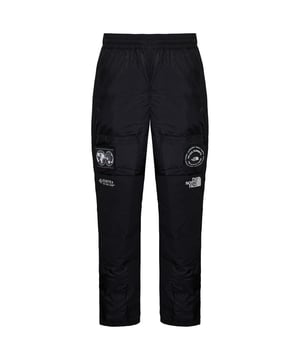 The North Face 7SE Gore-Tex Mens Black Pants are a high-performance pair of pants that are designed for mountaineering and other extreme outdoor activities. They are made from a durable  Gore-Tex  fabric that is waterproof and breathable, keeping you dry and comfortable in even the harshest conditions. The pants also feature a number of features that make them perfect for mountaineering, such as a relaxed fit, articulated knees, and a hem that can be adjusted to accommodate crampons. 

 Features:  

- Gore-Tex fabric 
- Relaxed fit 
- Articulated knees 
- Hem that can be adjusted to accommodate crampons 
 Two-way front zip 
- Ventilation zippers 
- Durable water repellent (DWR) finish