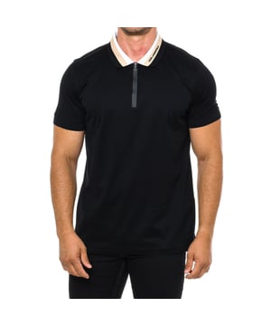 Short sleeve polo 745400 men Karl Lagerfeld.

 Features a lapel collar with zipper.
 Features a Karl Lagerfeld brand print on the lapel collar.
 The simple cut and design allow versatility in looks and ease of combination.
 Its simplicity and comfort, together with the prestige of the brand, make it an attractive option and adaptable to different styles.
 Composition: 100% cotton
 Care:
Wash at maximum temperature 30º.
 Iron at low temperature.
 Do not use bleach.
 Do not use dryer.
 Do not dry clean.
