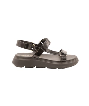 VINTAGE, RRP AS NEW
The trendy Zolie sandals by Stuart Weitzman have an elevated sporty look.  It flaunts a classic sandal design with straps on the ankle and the instep area.  Style yours with shorts and favorite graphic T-shirt. 

Stuart Weitzman Zolie Sandals in Black Patent Leather
Condition: Very Good
Sign of wear: Wear on the soles
Material: Patent leather/rubber
Size: 41.5/US11
SKU: 186329