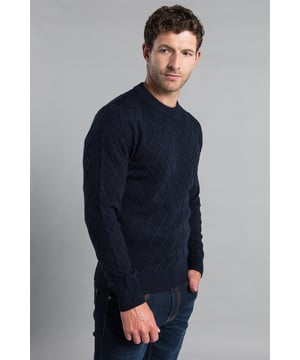 This cable crew neck jumper from Kensington Eastside is a season staple for keeping you cosy. Features crew neck, ribbed waistband, and cuffs and a cable knit pattern on the body. This is the perfect jumper to keep you comfortable and warm.